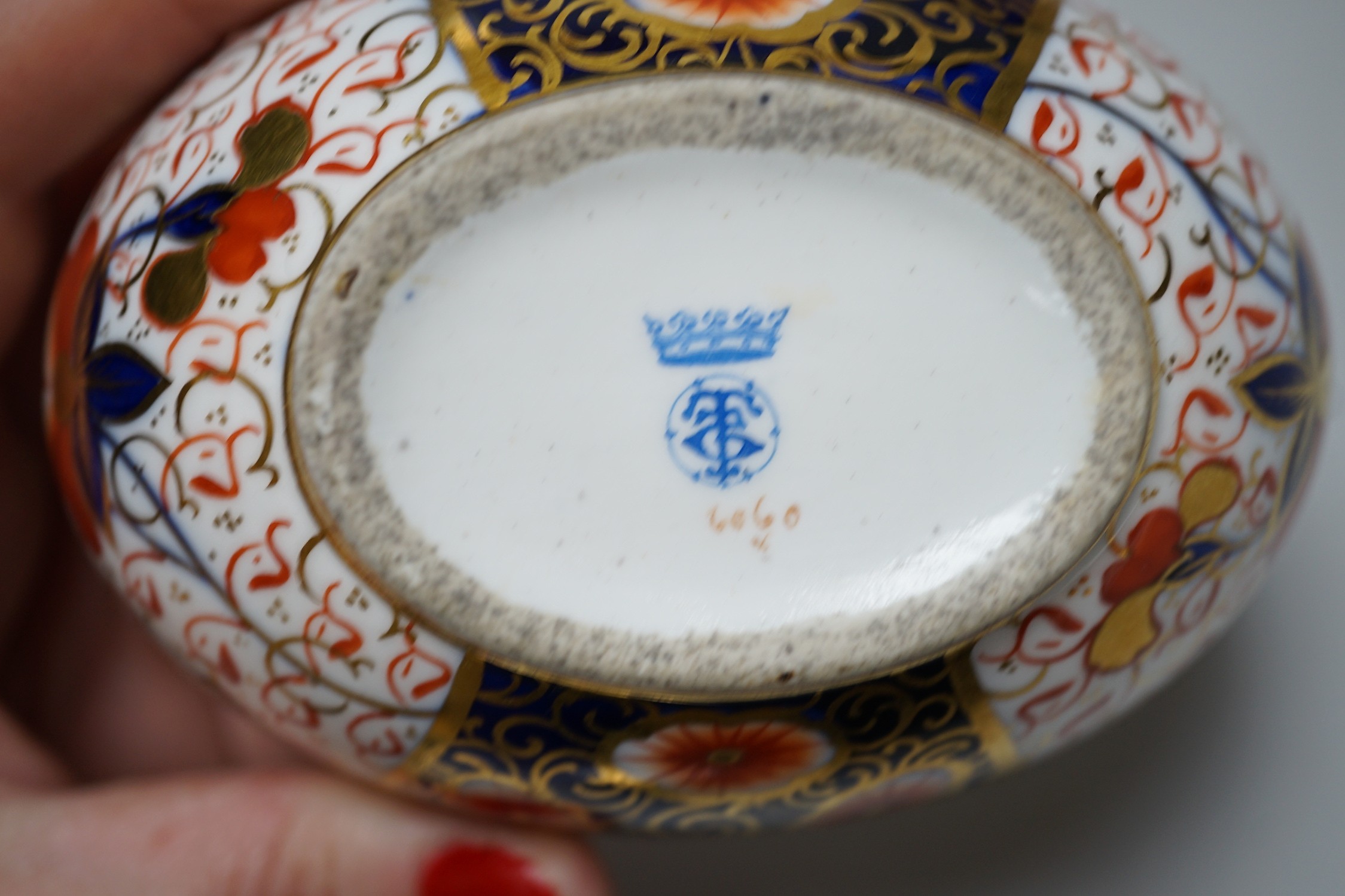 A quantity of Imari pattern ceramics including Ridgways